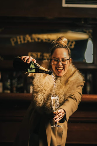 Comentarii opinii despre Phanas pub