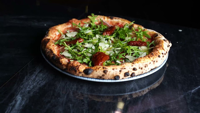 Ventidue Pizza & Bar