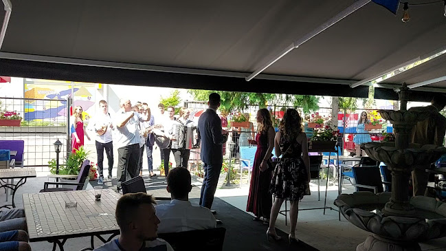 Opinii despre Cafe Bar Gold în Zagreb - Gastronomija i ugostiteljstvo