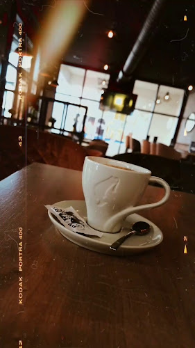 Opinii despre Caffe bar Karizma în Zagreb - Gastronomija i ugostiteljstvo