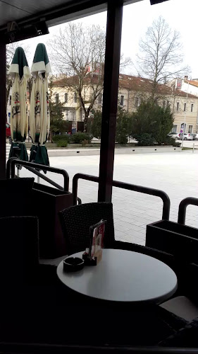 Šetalište pazinske gimnazije, 52000, Pazin