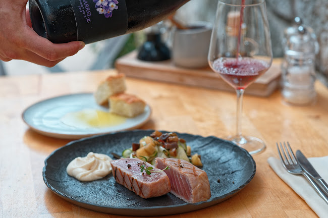 Antika: Restaurant- Wine Bar- Cocktails