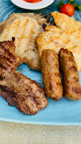 Grande Luna - Gastronomija i ugostiteljstvo