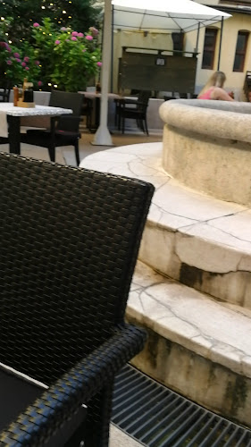 Opinii despre Restaurant and Caffe "Muzej" în Zagreb - Gastronomija i ugostiteljstvo