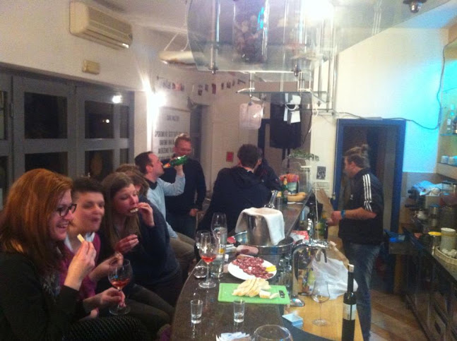 Plavica Bar - Gastronomija i ugostiteljstvo