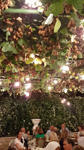 Opinii despre Restaurant Toni în Zambratija - Gastronomija i ugostiteljstvo