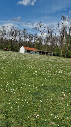 Lovački dom Kunjevci