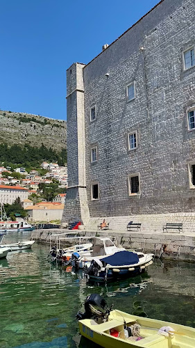 Trattoria Carmen - Gastronomija i ugostiteljstvo