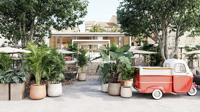 Riva 32 a, 21460, Stari Grad