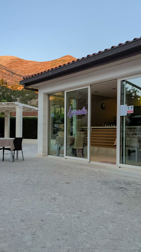 Trg Ruđera Boškovića 13, 20232, Slano