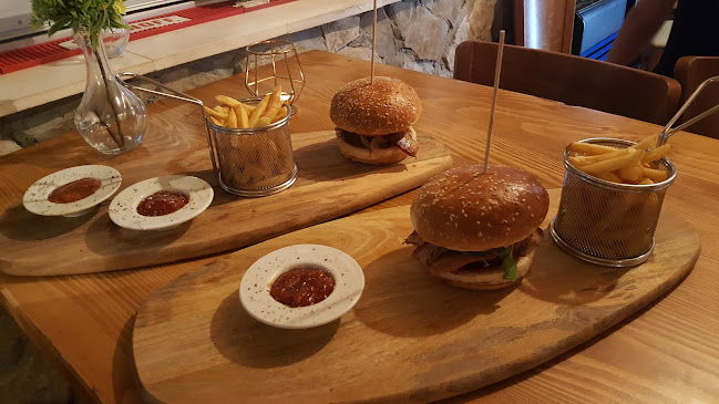 Grill "MALENI" - Gata