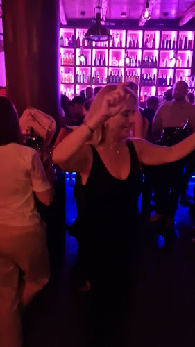 Opinii despre AUGUSTA WINE & CHAMPAGNE BAR în Mali Lošinj - Gastronomija i ugostiteljstvo