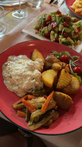 Opinii despre Faria - Garden & terrace / Restaurant & Pizza în Hvar - Gastronomija i ugostiteljstvo