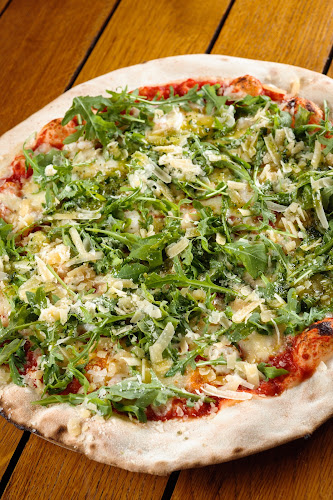 Pizzeria Skipper - Gastronomija i ugostiteljstvo