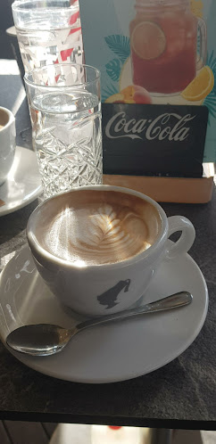 Comentarii opinii despre Caffe bar "Otok"