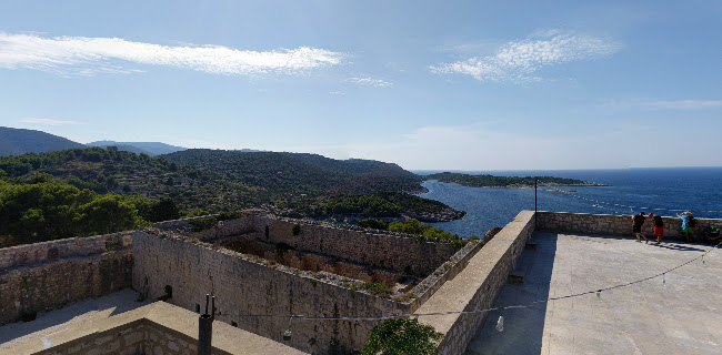 Šetalište Apolonija Zanelle 19, 21480, Vis