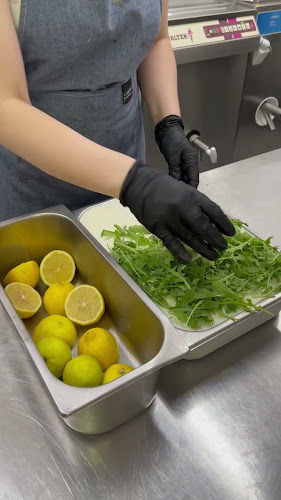 Comentarii opinii despre Art Pâtisserie & Luka Ice cream