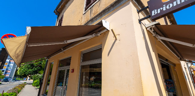 Tršćanska ul. 35, 52100, Pula