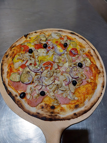 Konoba-Pizzeria "Vuki"