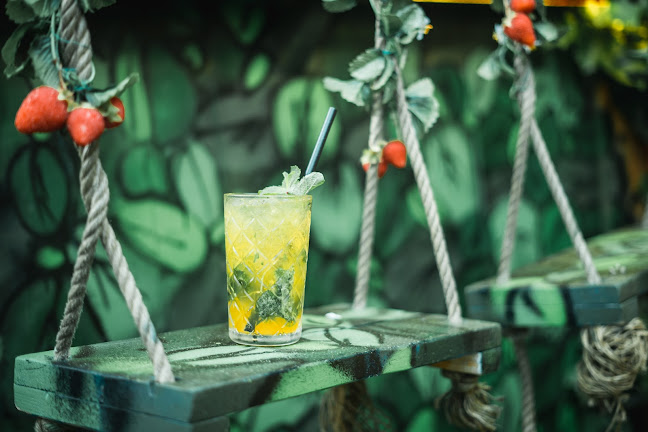 Comentarii opinii despre The Swanky Bar