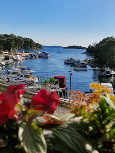 Restaurant Plavi Val - Gastronomija i ugostiteljstvo