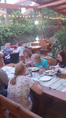 Opinii despre Konoba Pizzeria MARINERO în Okrug Gornji - Gastronomija i ugostiteljstvo