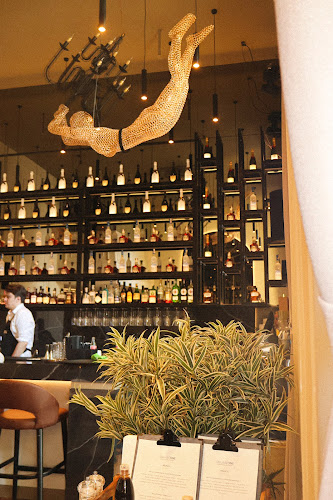 SquareOne Experience Bar & Restaurant - Zagreb