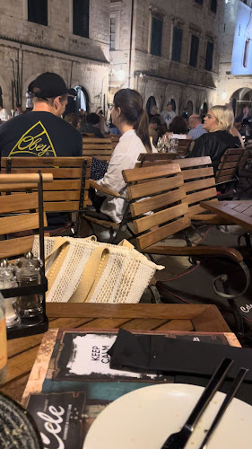 Opinii despre Cele Dubrovnik Pastry&Cuisine Atelier în Dubrovnik - Gastronomija i ugostiteljstvo