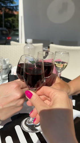 Opinii despre Caffe Bar Alfa în Zadar - Gastronomija i ugostiteljstvo