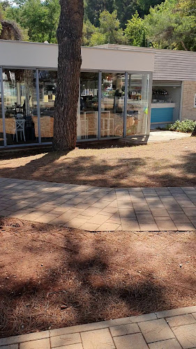 Tuna Bay Restaurant - Gastronomija i ugostiteljstvo