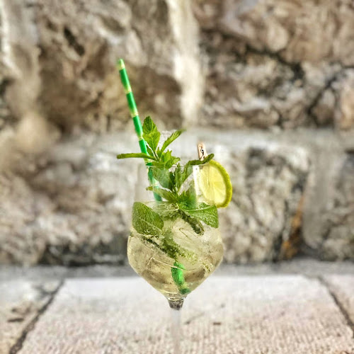 Opinii despre Kavana Lazareti în Dubrovnik - Gastronomija i ugostiteljstvo