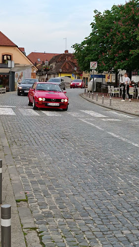 Cafe Noir - Gastronomija i ugostiteljstvo