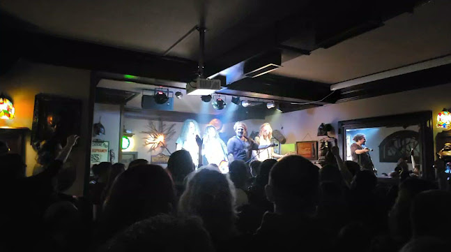 Opinii despre Rock Bar Mimoza în Pula - Gastronomija i ugostiteljstvo