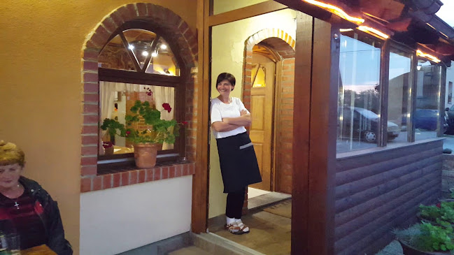 Opinii despre Izletište Zlatni breg în Zasadbreg - Gastronomija i ugostiteljstvo