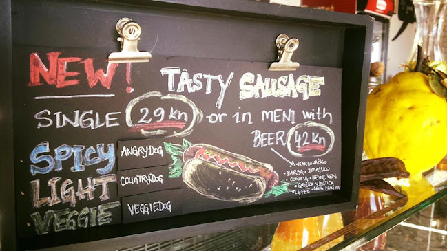 Trumbićeva obala 2, 21000, Split