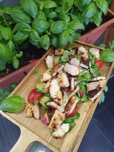 Šetalište Petra Preradovića, 21000, Split