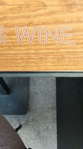 Opinii despre Oio Vivo & WINE în Zagreb - Gastronomija i ugostiteljstvo