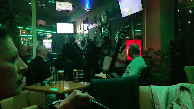 Opinii despre caffe & beer bar Old School în Split - Gastronomija i ugostiteljstvo