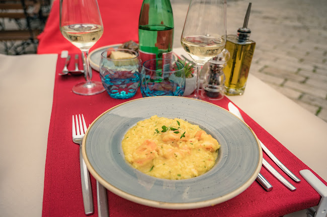 Restaurant Amoret - Gastronomija i ugostiteljstvo