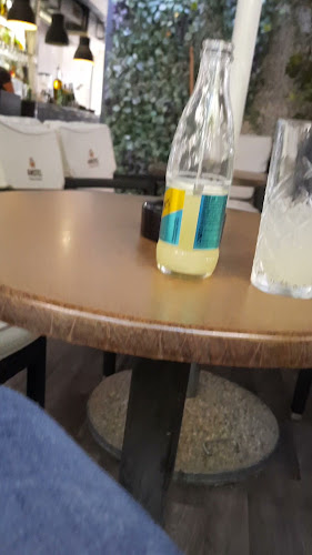 Opinii despre News Bar Caffe în Zagreb - Gastronomija i ugostiteljstvo