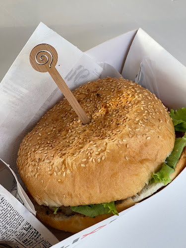 Obala kralja Petra Krešimira IV 22, 23210, Biograd na Moru