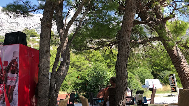 Opinii despre Beach bar Mozzart în Makarska - Gastronomija i ugostiteljstvo