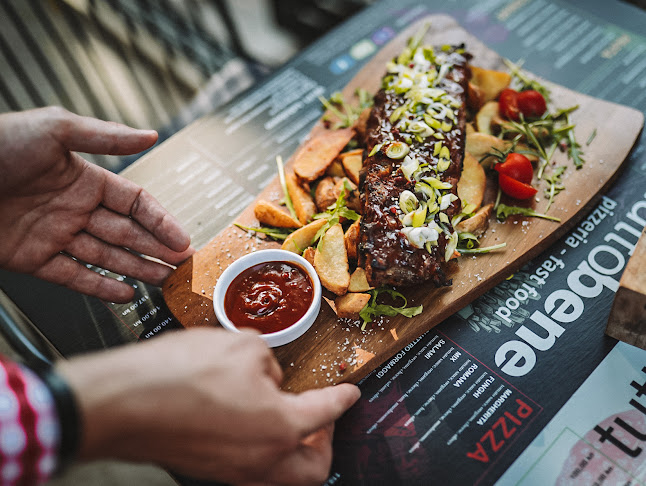 Comentarii opinii despre TuttoBene Pizzeria & Fast Food