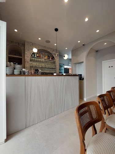 Caffe bar Momento - Gastronomija i ugostiteljstvo