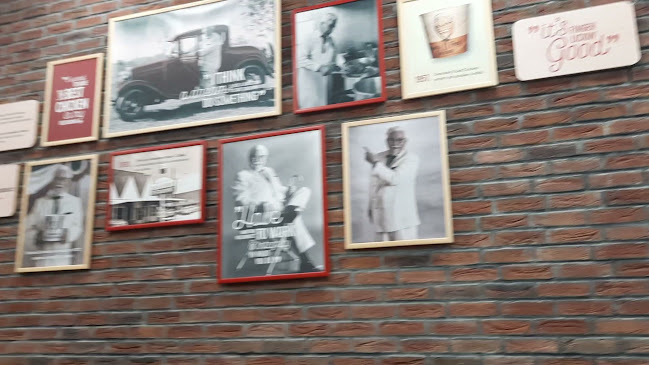 Opinii despre KFC Avenue Mall în Zagreb - Gastronomija i ugostiteljstvo