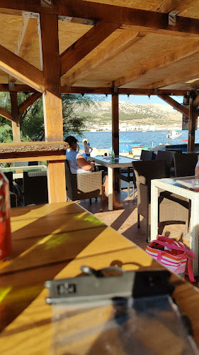 Opinii despre Captain's Bar în Pag - Gastronomija i ugostiteljstvo