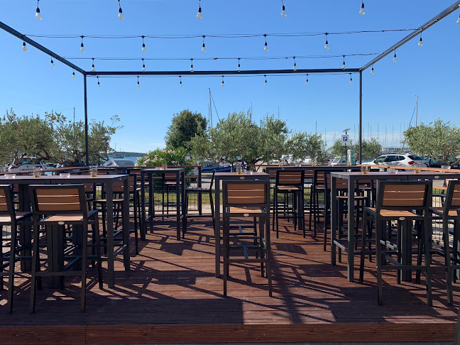 Fish Delish - Gastronomija i ugostiteljstvo