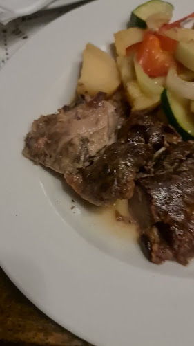 Opinii despre Restoran i pizzeria Uno în Slavonski Brod - Gastronomija i ugostiteljstvo