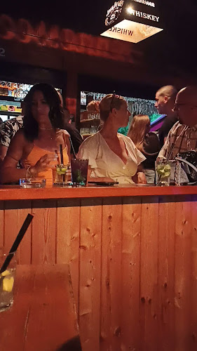 Comentarii opinii despre Beach bar Barracuda