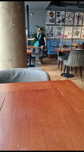 Trumbićeva obala 16, 21000, Split